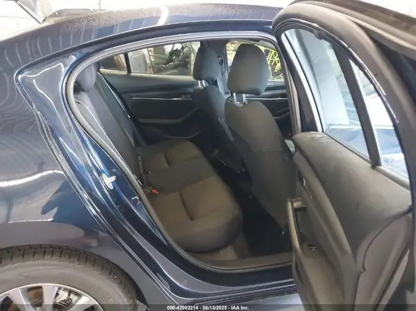 3MZBPAAM3RM405580 2024 MAZDA 3 - Image 8