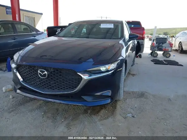 3MZBPAAM4RM423330 2024 MAZDA 3 - Image 2