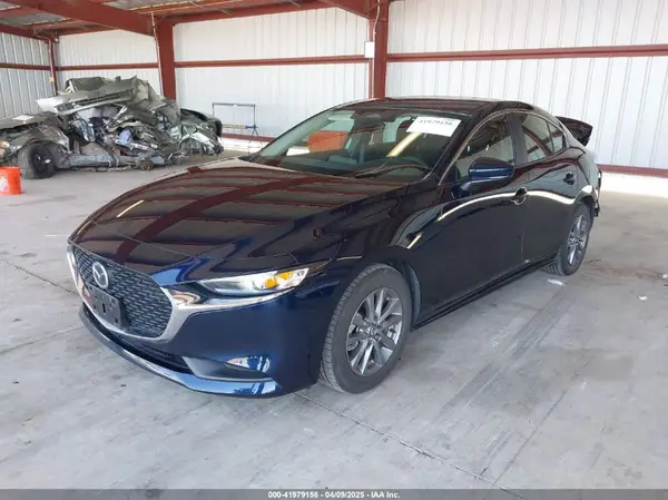 3MZBPAAM4RM432416 2024 MAZDA 3 - Image 2