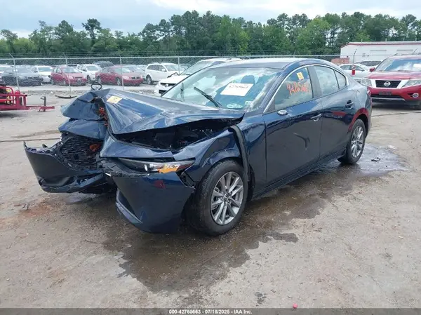 3MZBPAAM5PM362244 2023 MAZDA 3 - Image 2