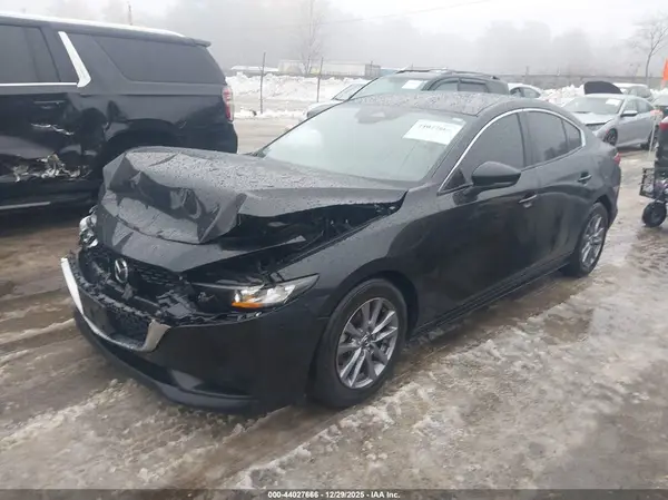 3MZBPAAM5RM433686 2024 MAZDA 3 - Image 2