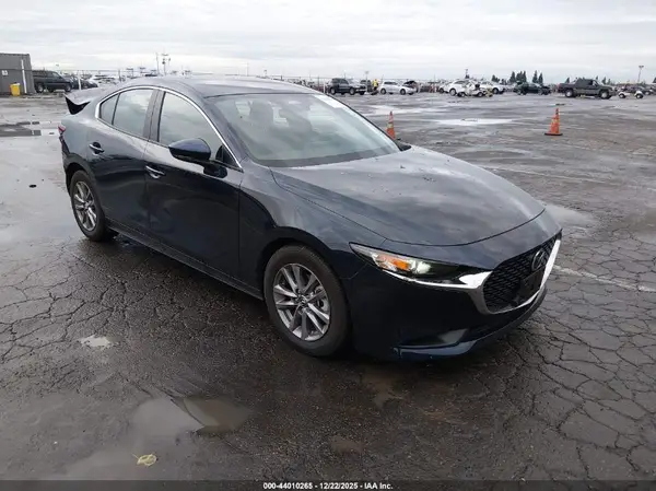 3MZBPAAM7RM425122 2024 MAZDA 3 - Image 1