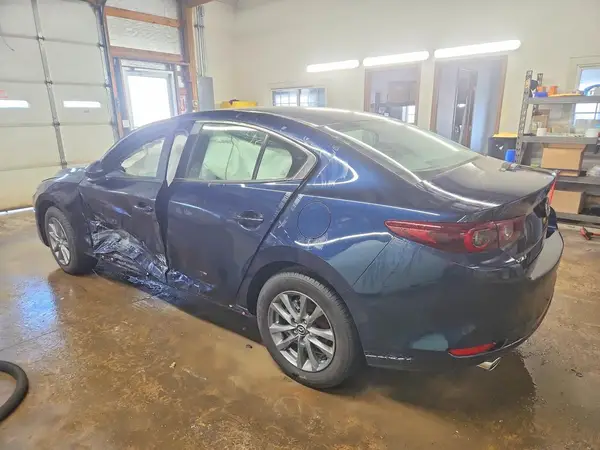 3MZBPAAM9RM436722 2024 MAZDA 3 - Image 2