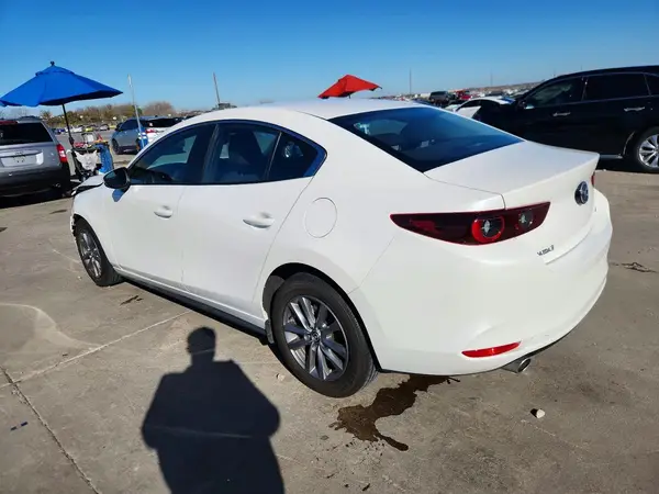 3MZBPAAMXSM464339 2025 MAZDA 3 - Image 2