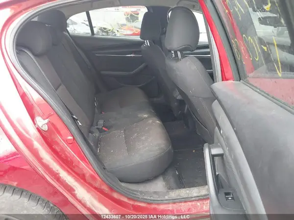 3MZBPAB70KM102058 2019 MAZDA 3 - Image 8