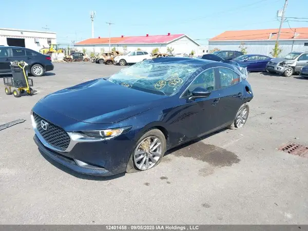 3MZBPAB74MM214784 2021 MAZDA 3 - Image 2