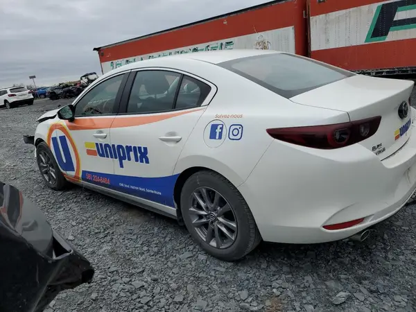 3MZBPAB76NM305864 2022 MAZDA 3 - Image 2