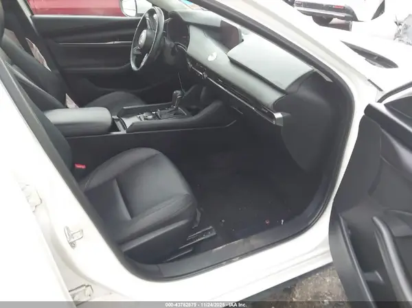 3MZBPABL0NM302956 2022 MAZDA 3 - Image 3