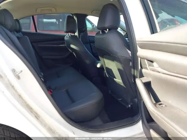 3MZBPABL0NM311821 2022 MAZDA 3 - Image 8