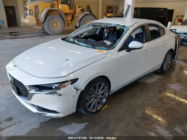 3MZBPABL2NM313697 2022 MAZDA 3 - Image 2