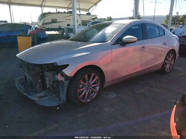 3MZBPABL4NM318626 2022 MAZDA 3 - Image 2