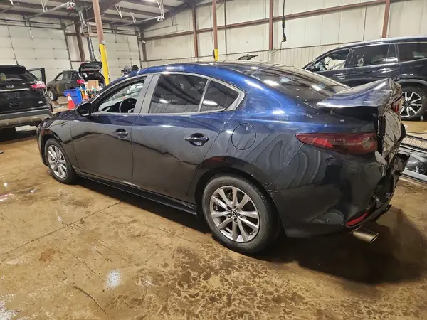 3MZBPABL5KM110945 2019 MAZDA 3 - Image 2