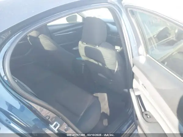 3MZBPABL5KM113750 2019 MAZDA 3 - Image 8