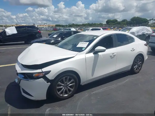 3MZBPABL7KM111160 2019 MAZDA 3 - Image 2