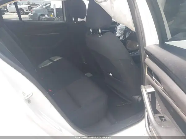 3MZBPABL7KM111160 2019 MAZDA 3 - Image 8