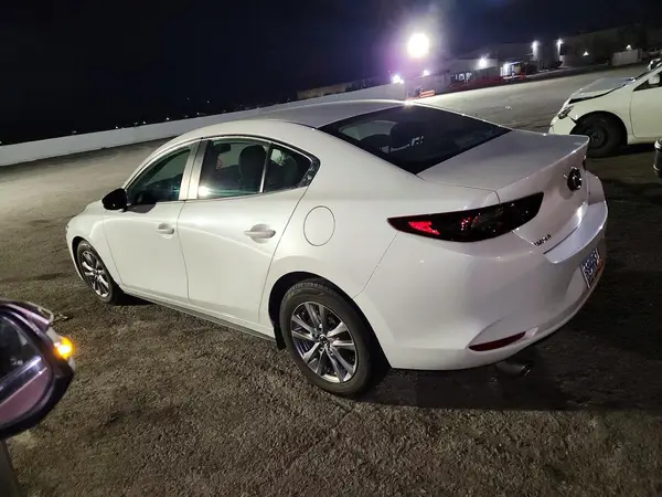 3MZBPABL7M127666 2021 MAZDA 3 - Image 2