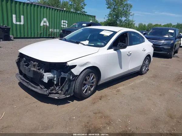 3MZBPABL9KM114044 2019 MAZDA 3 - Image 2
