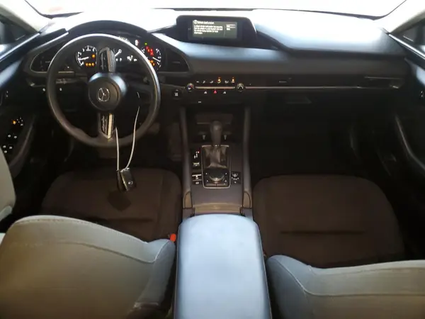 3MZBPABL9LM123649 2020 MAZDA 3 - Image 8