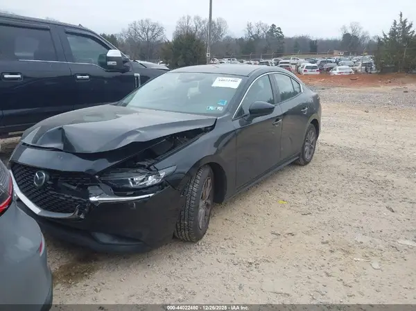 3MZBPABL9LM129919 2020 MAZDA 3 - Image 2