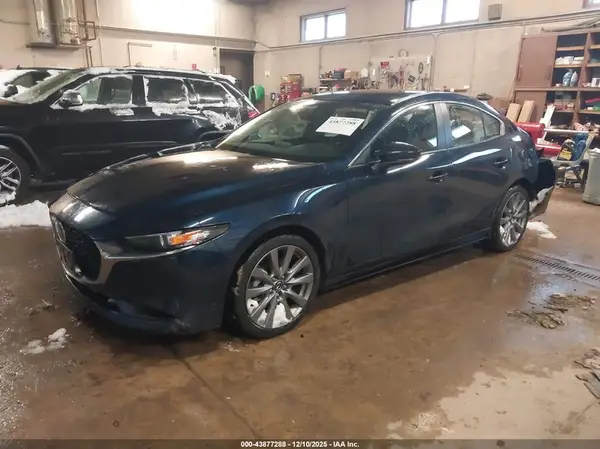 3MZBPABL9NM317326 2022 MAZDA 3 - Image 2