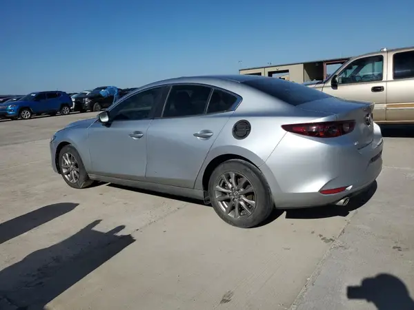 3MZBPABLXLM133736 2020 MAZDA 3 - Image 2