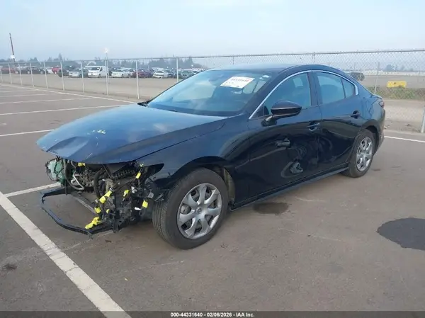 3MZBPABLXLM135440 2020 MAZDA 3 - Image 2