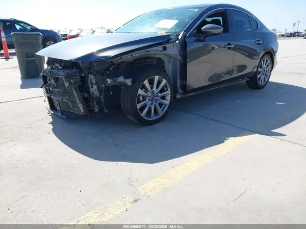 3MZBPABLXMM251397 2021 MAZDA 3 - Image 2