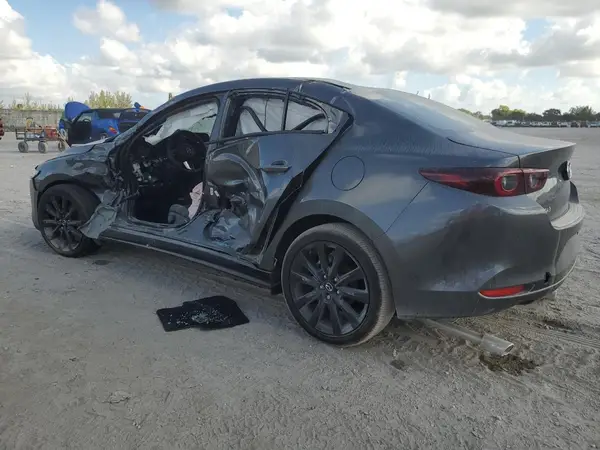 3MZBPABM1SM474787 2025 MAZDA 3 - Image 2