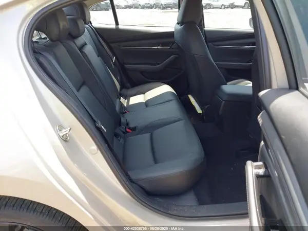 3MZBPABM2RM410770 2024 MAZDA 3 - Image 8