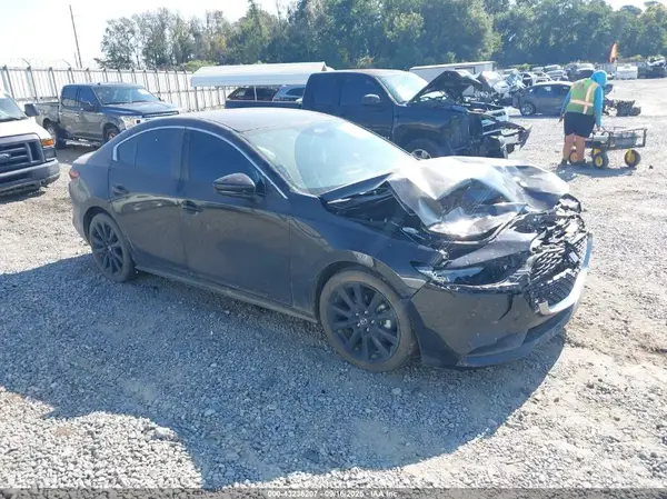 3MZBPABM2RM424068 2024 MAZDA 3 - Image 1