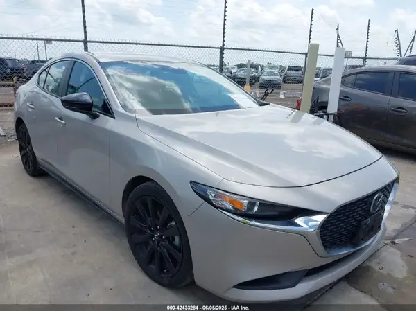 3MZBPABM2RM426516 2024 MAZDA 3 - Image 1