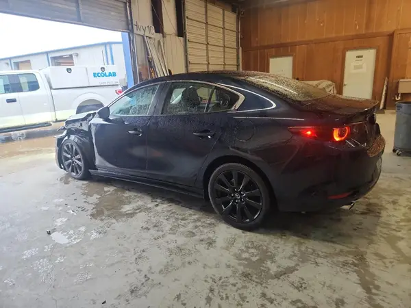 3MZBPABM2SM456251 2025 MAZDA 3 - Image 2