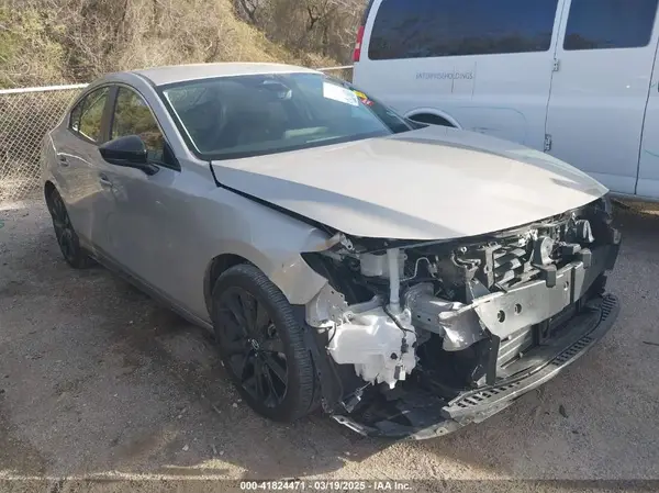 3MZBPABM3RM427030 2024 MAZDA 3 - Image 1