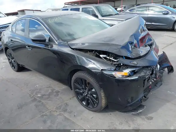 3MZBPABM3SM454993 2025 MAZDA 3 - Image 1