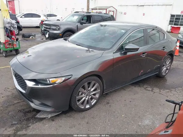 3MZBPABM4PM359480 2023 MAZDA 3 - Image 2