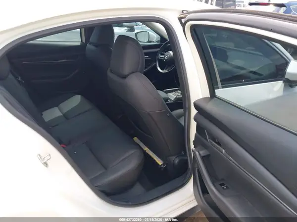 3MZBPABM7MM204739 2021 MAZDA 3 - Image 8