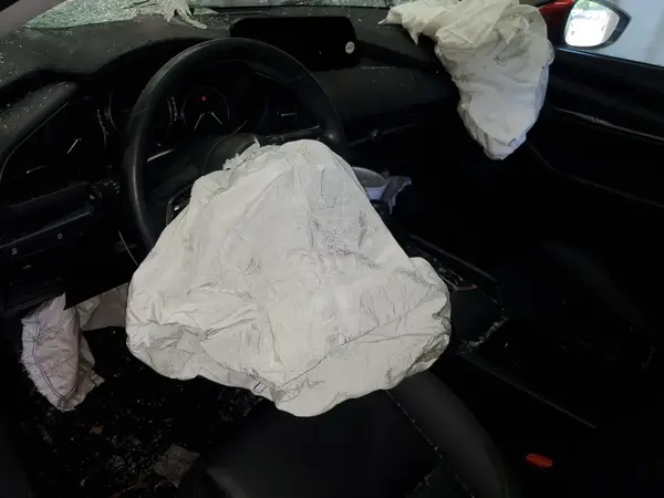 3MZBPABM7PM358873 2023 MAZDA 3 - Image 8