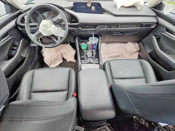 3MZBPABM7SM464409 2025 MAZDA 3 - Image 8
