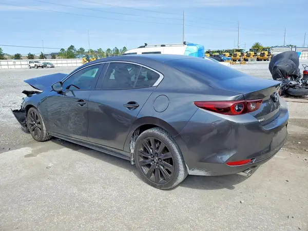 3MZBPABM7SM465611 2025 MAZDA 3 - Image 2