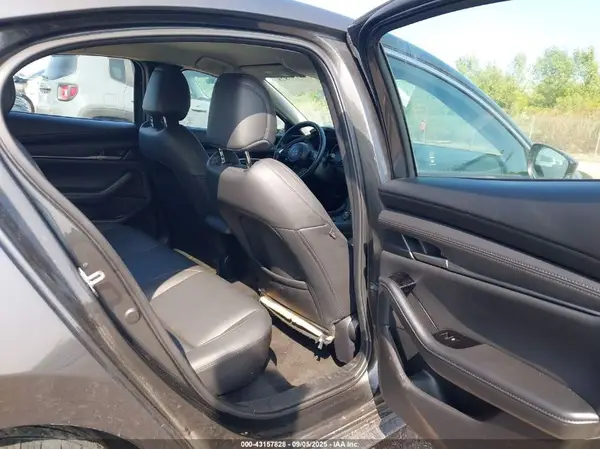 3MZBPABM8RM413883 2024 MAZDA 3 - Image 8