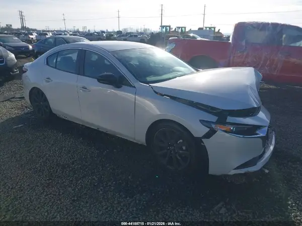 3MZBPABM8RM425340 2024 MAZDA 3 - Image 1