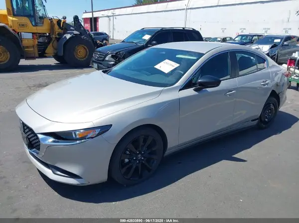 3MZBPABM9RM427906 2024 MAZDA 3 - Image 2
