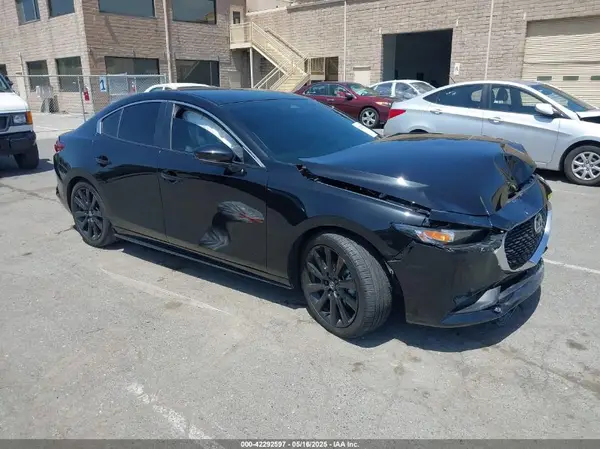 3MZBPABM9RM434712 2024 MAZDA 3 - Image 1