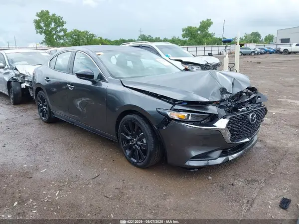 3MZBPABM9SM468512 2025 MAZDA 3 - Image 1