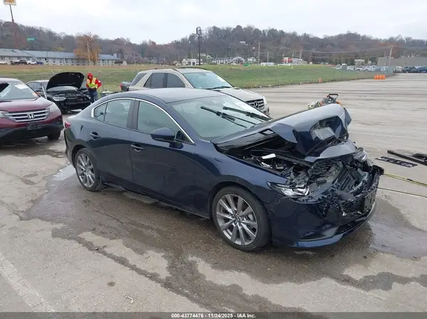 3MZBPABMXPM355420 2023 MAZDA 3 - Image 1