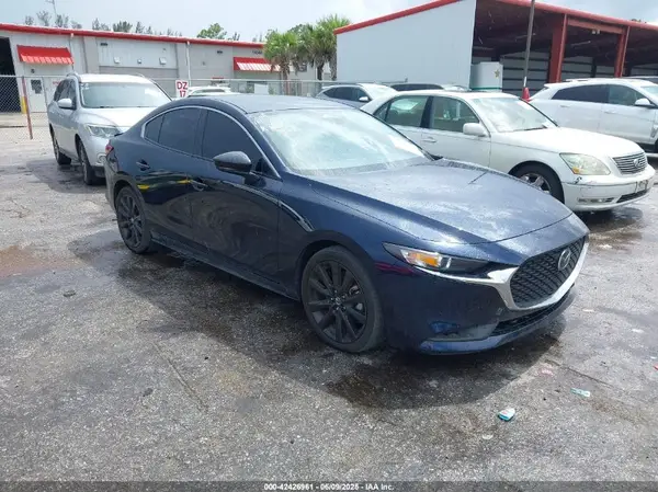 3MZBPABMXRM401895 2024 MAZDA 3 - Image 1