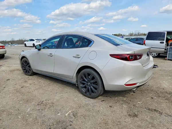 3MZBPABMXRM423122 2024 MAZDA 3 - Image 2
