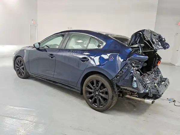 3MZBPABMXSM476389 2025 MAZDA 3 - Image 2