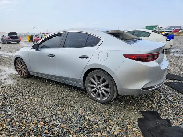 3MZBPACL1LM115608 2020 MAZDA 3 - Image 2