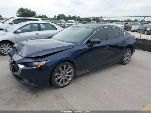 3MZBPACL1LM132831 2020 MAZDA 3 - Image 2